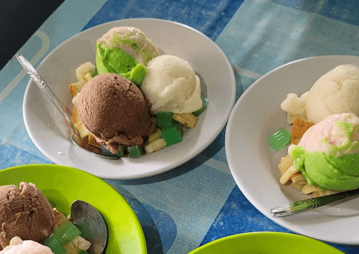 Seger dan Menggoda Selera! Ini 6 Warung Es Legendaris di Kota Semarang, Ada yang Sudah Eksis Sejak 1950