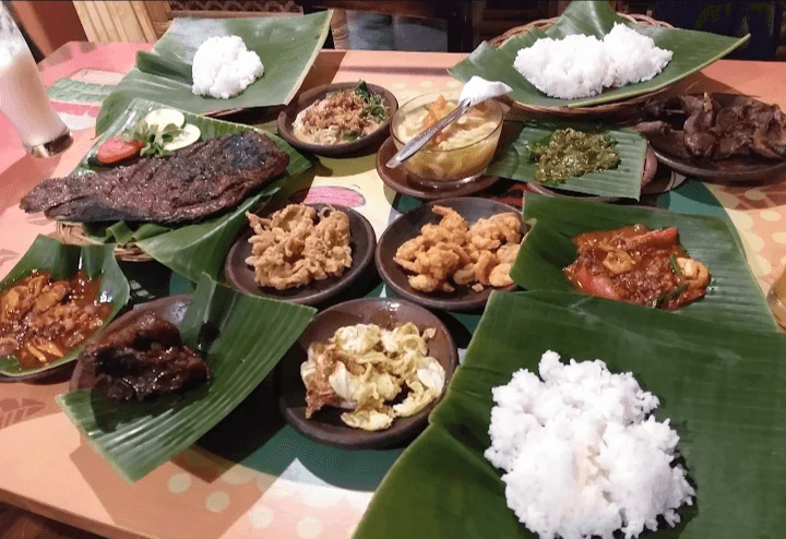 Enaknya Mantul! Cobain Deh 5 Rekomendasi Rumah Makan di Daerah Kota Brebes Berikut Ini, Dijamin Pengen Balik Lagi