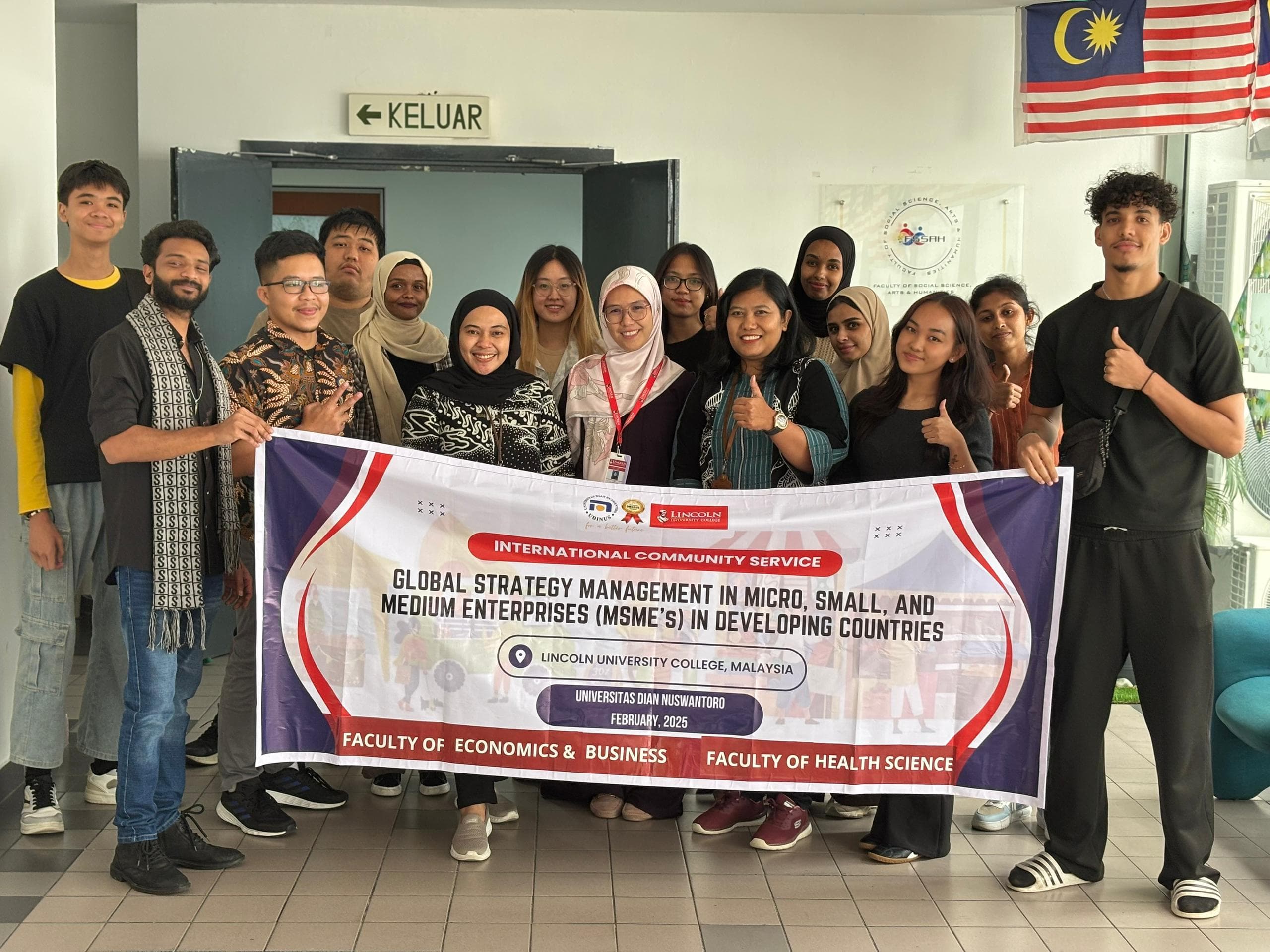 Tim Pengabdian Udinus Tingkatkan Wawasan Global Mahasiswa Lewat Kolaborasi Strategi UMKM Indonesia–Malaysia