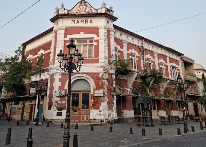 Gokil! Jateng Diserbu Wisatawan Selama Libur Lebaran 2025! Kota Lama Jadi Juara! Ini Dia 10 Lokasi Paling Ramai!