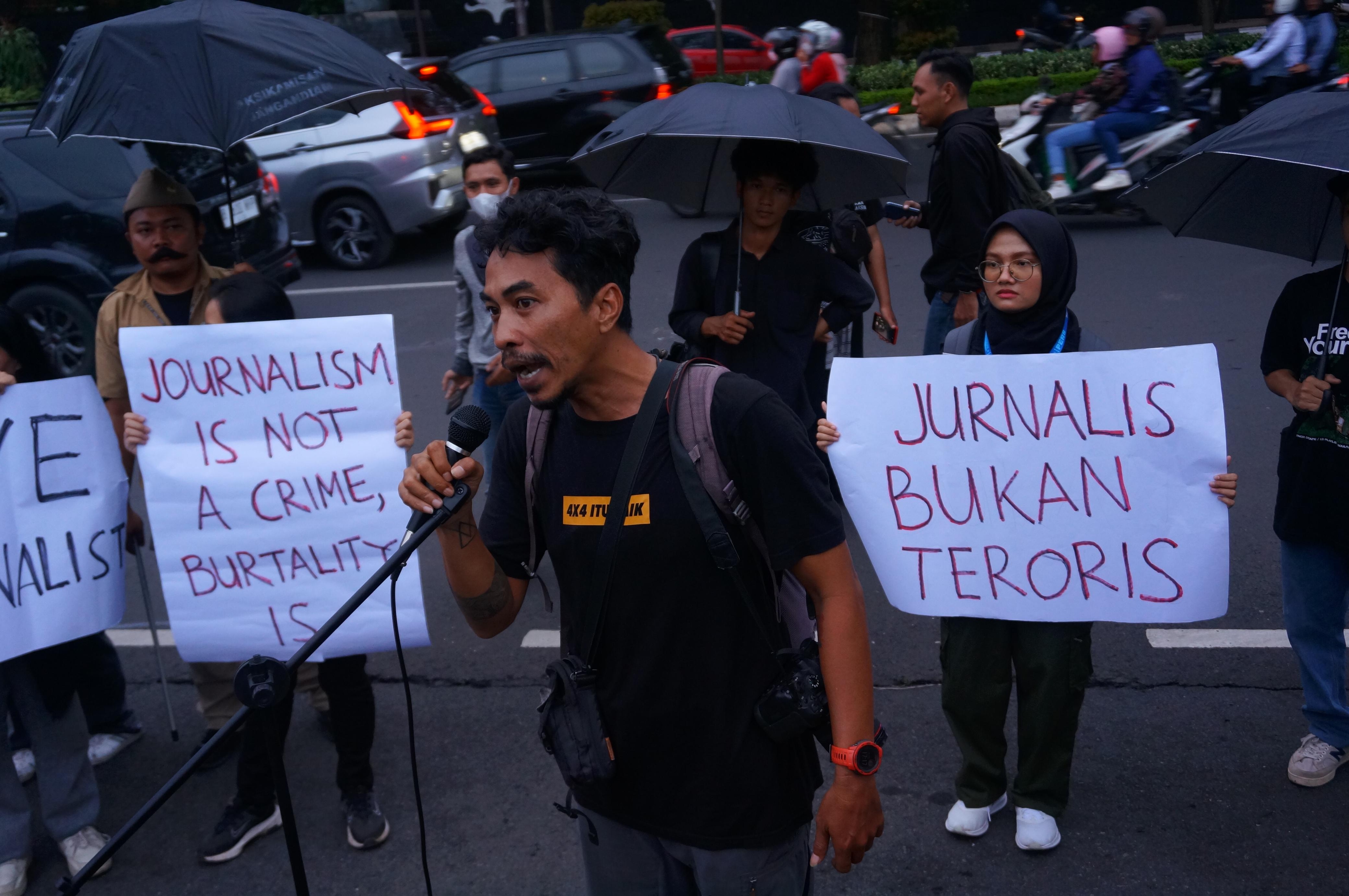 Dunia Jurnalistik Indonesia Kritis, Terjadi Gelombang PHK di Industri Media