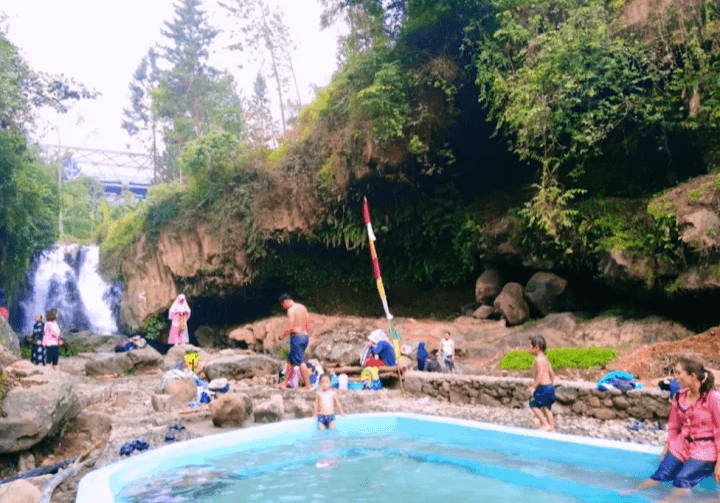 Nyesel Kalo Gak Mampir, Ini 5 Pilihan Tempat Wisata yang Ada di Area Wisata Guci Tegal, Asyik Buat Piknik