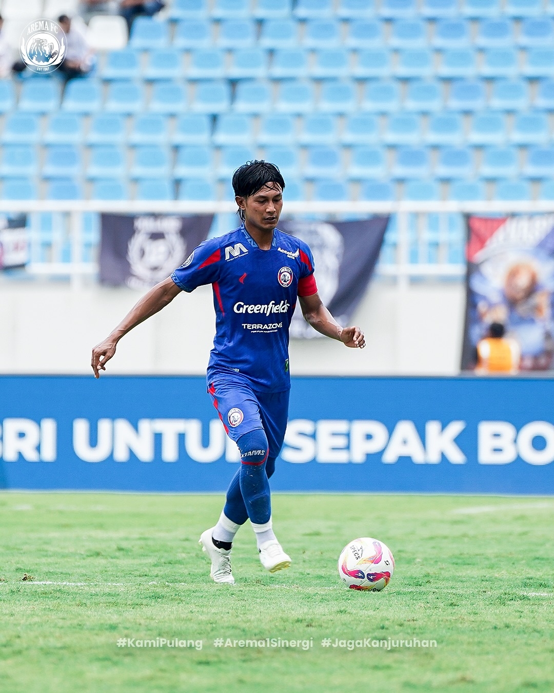 Dikartu Merah Lawan Persik, Kapten Ahmad Farisi Terancam Absen di Dua Laga Terakhir Arema FC