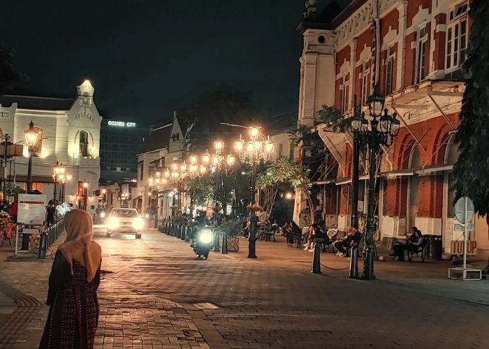 BOCORAN! 5 Spot Wisata Malam Semarang yang Bikin Betah! Nomor 1 Ikonik Banget! (Part 1)