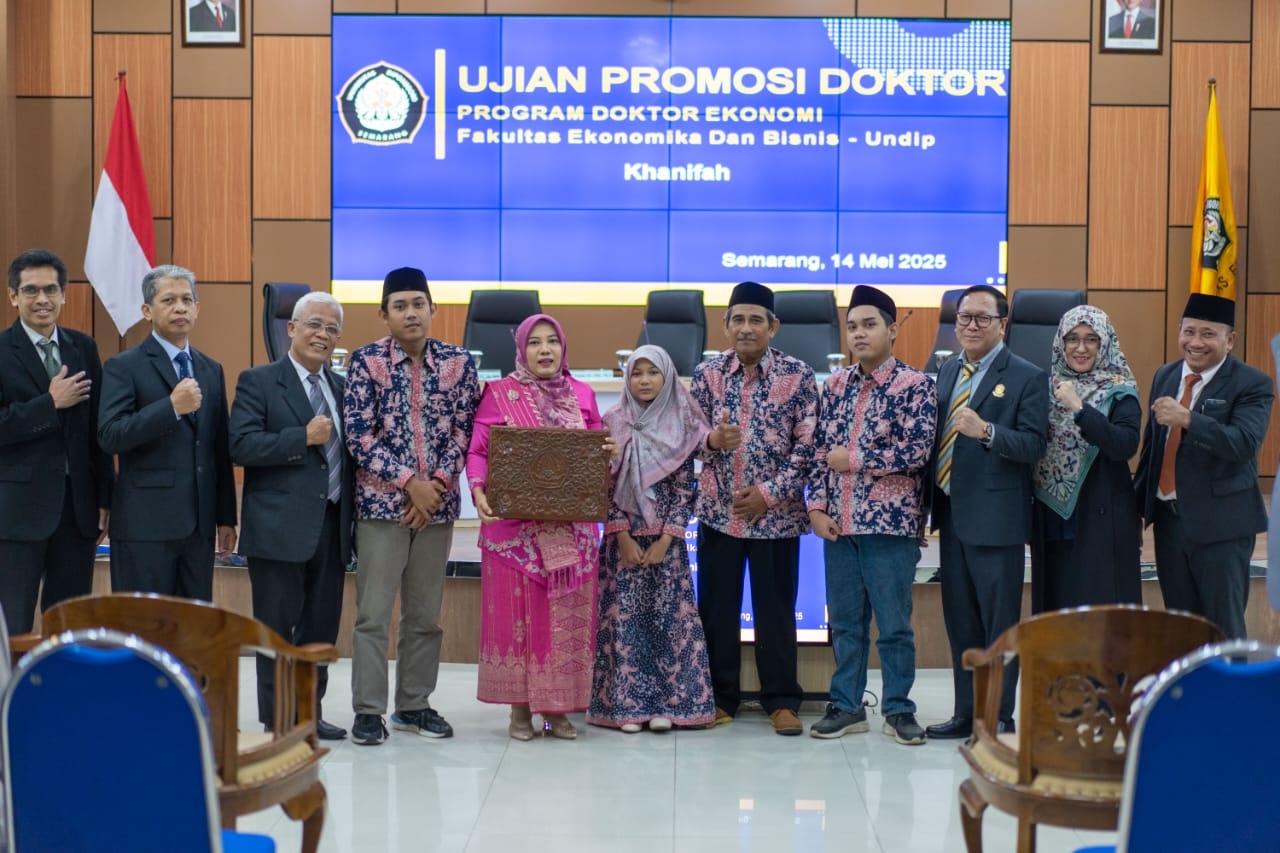 Wakil Rektor Bidang II Unwahas Raih Gelar Doktor Lewat Disertasi tentang Modal Intelektual pada Sistem Bank Syariah di Asia