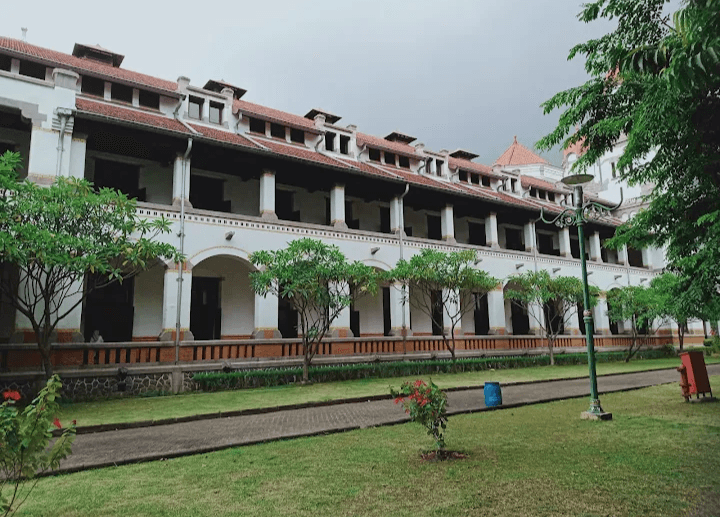 Tak Usah Jauh-Jauh, 5 Rekomendasi Tempat Wisata di Semarang dan Sekitarnya yang Pas Buat Study Tour Anak-Anak Sekolah