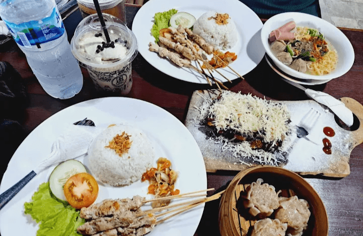 3 Tempat Nongkrong Asyik di Kota Demak, Bisa Bersantai Sambil Ngopi-Ngopi