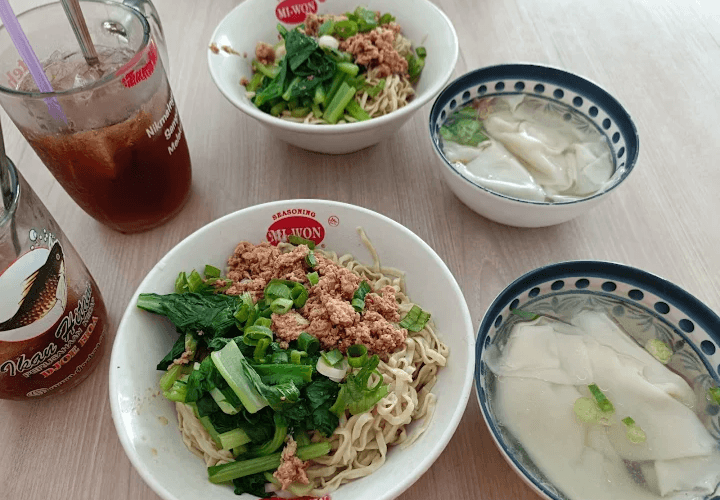 Pecinta Kuliner Wajib Tahu! 5 Pilihan Warung Mie Ayam Enak di Kota Tegal, Sekali Icip Pengen Lagi