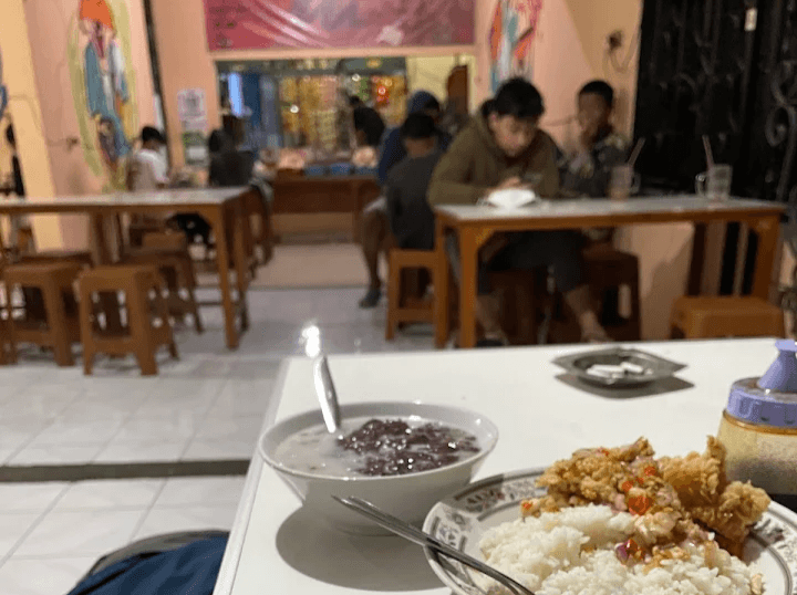 Jajaran 4 Warung Burjo yang Asyik di Kota Semarang, Cocok Buat yang Lagi Hemat Uang Jajan
