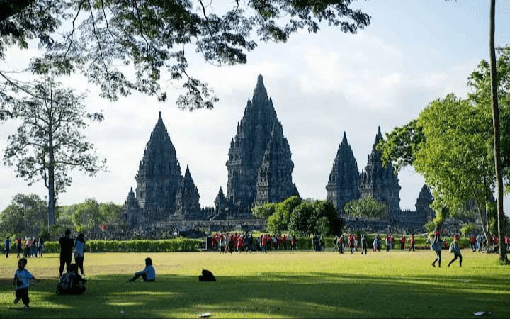 Ada 4 Tempat Wisata Menarik di Sekitar Candi Prambanan yang Tak Boleh Anda Lewatkan