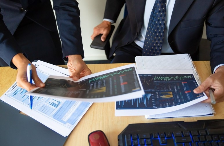 Jangan Sampai Salah! Ini Perbedaan Penting antara Reksa Dana Saham dan Saham Biasa!