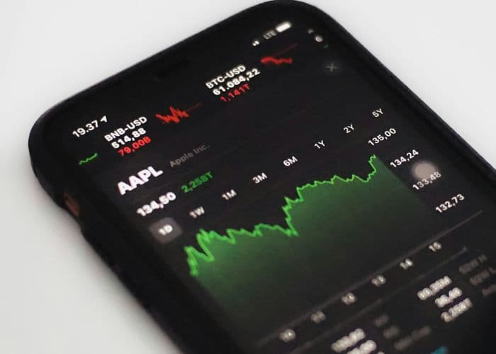 Investasi Saham Rugi Terus? Jangan Panik! Ini 6 Tips dan Trik Jitu Biar Portofolio Kamu Balik Hijau!