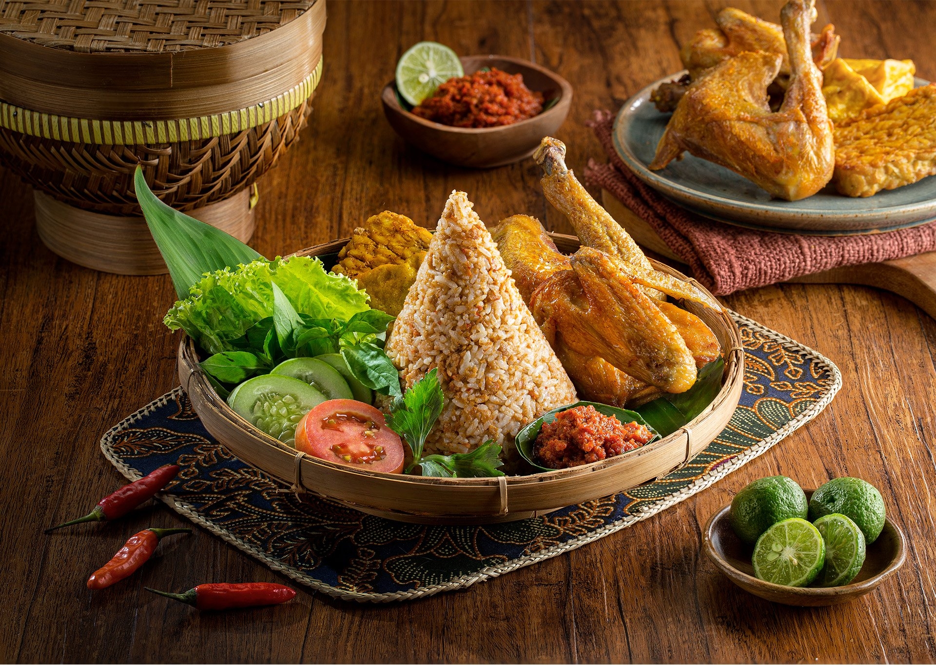 Kuliner yang Dikenal Sebagai Nasi Orang Miskin yang Naik Kelas! Ini Kisah Unik di Balik Kelezatan Nasi Tutug Oncom Tasikmalaya