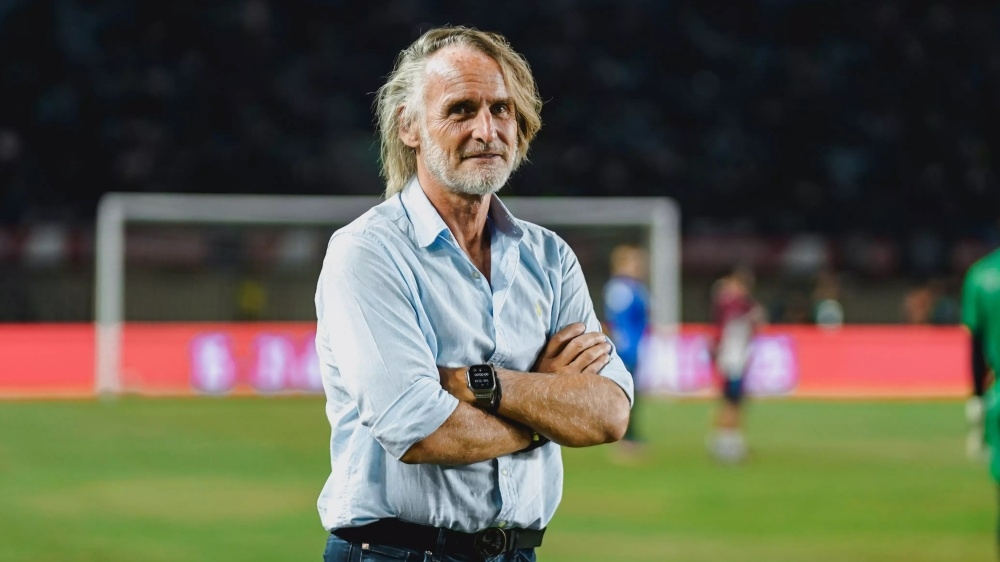 Dewa United vs Persik Kediri: Jan Olde Riekerink Tuntut Kebangkitan Mental Tim