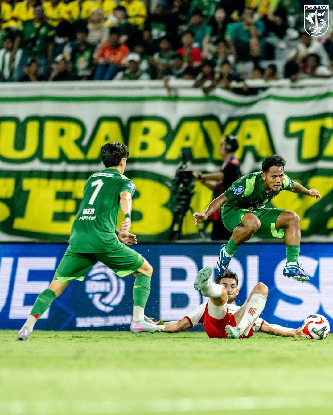 Eduardo Perez Sebut Kemenangan Persebaya Berkat Kerja Keras Tim