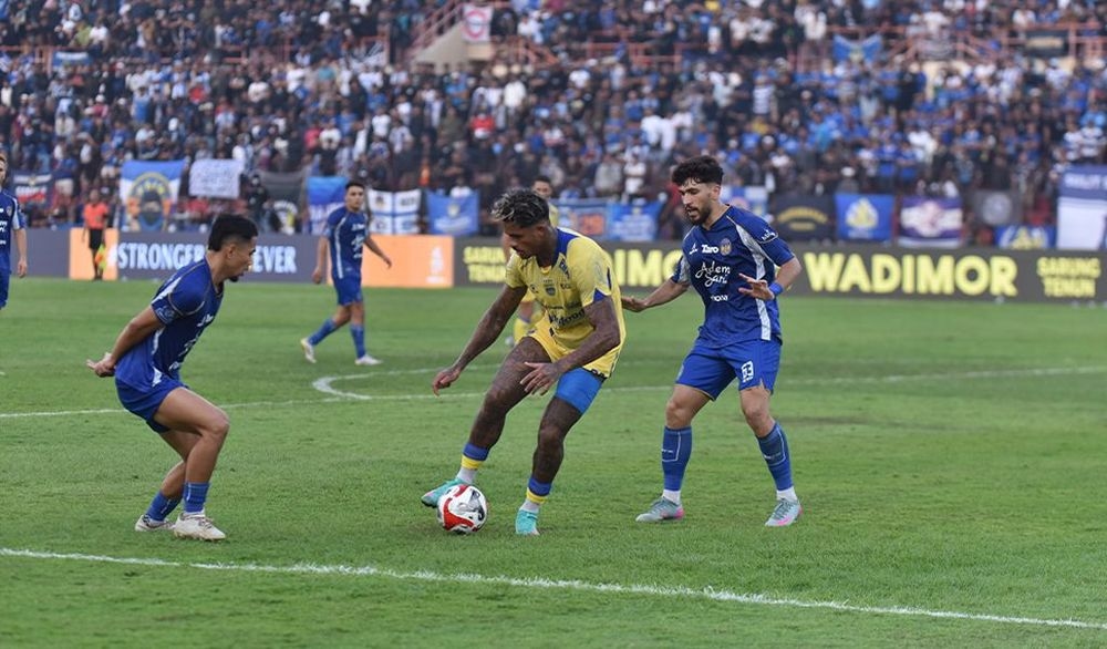 Drama 2 Penalti Gagal Persib ke Gawang PSIM dan Sorotan pada Wasit Axel Febrian Sinaga yang Pernah Kena Sanksi PSSI