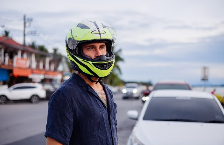 MAU AMAN DAN KEREN? Ini 5 Rekomendasi Helm Full Face Terbaik 2025, Harga Mulai 600 Ribuan!