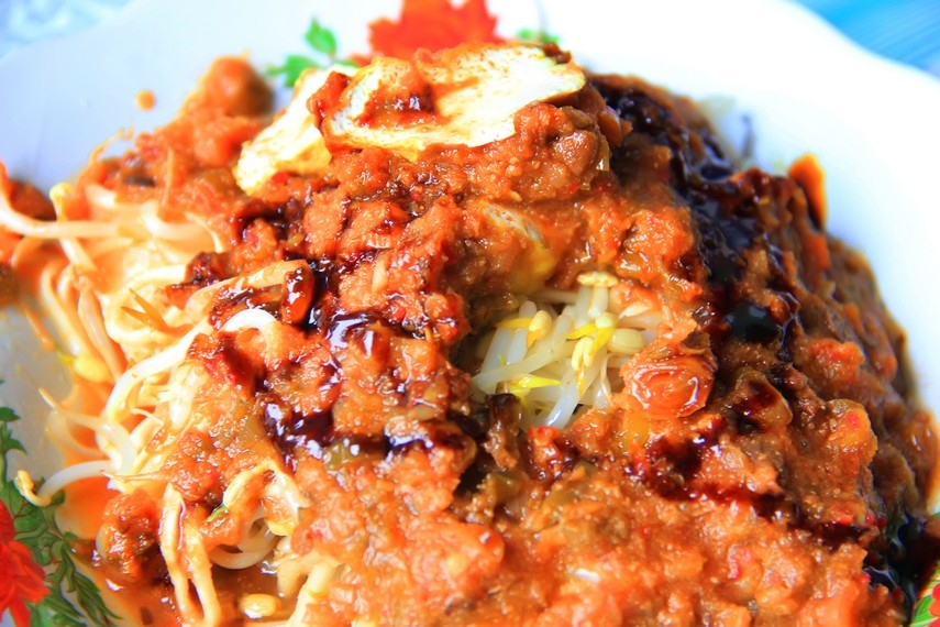 Jangan Tertipu Namanya! Kuliner Taoge Goreng Khas Bogor Ini Ternyata Direbus, Tapi Rasanya Bikin Nagih!