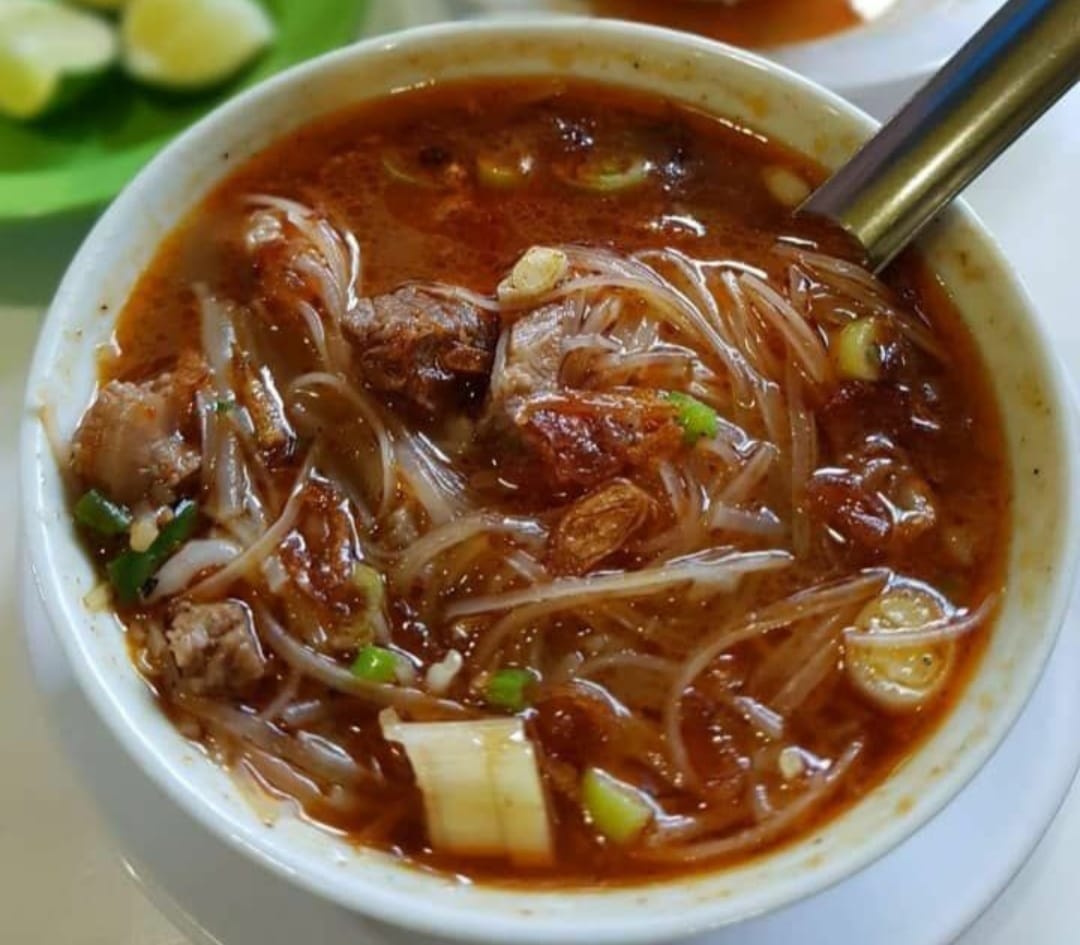 Enaknya Kuliner Soto Tauto, Makanan Khas Pekalongan dengan Sensasi Tauco Didalamnya