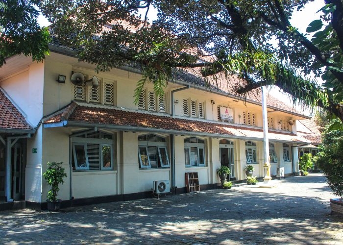 Mengagumkan! SMA 3 Teladan Jogja Ternyata Punya Arsitektur Keren yang Nyimpan Banyak Sejarah!