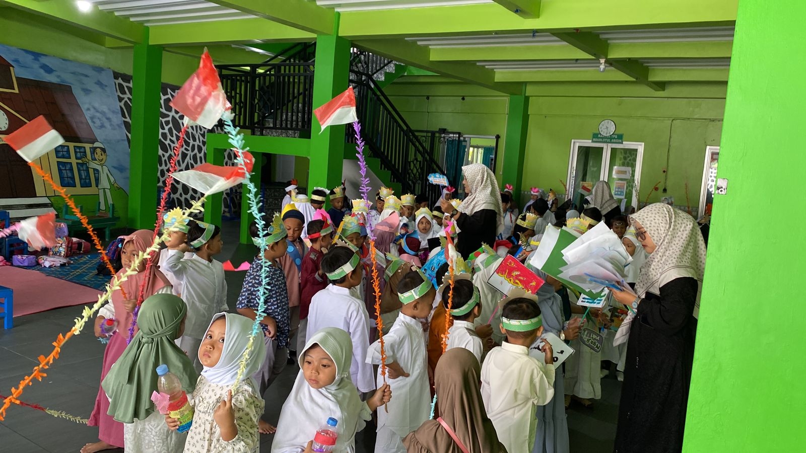 Penuh Warna dan Edukasi! Karnaval Maulid Nabi di Ungaran, Cara TK Roudlotul Abidin Kenalkan Akhlak Nabi Sejak Dini