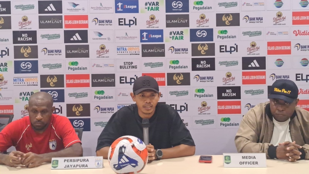 Ricardo Salampessy Enggan Anggap Remeh PSIS Semarang, Bertekad Amankan Poin Penuh di Jayapura