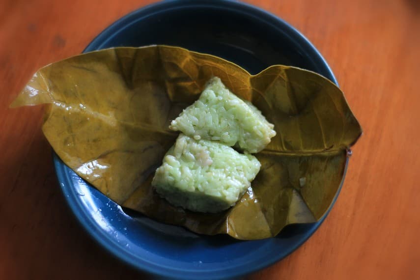 Tapai Ketan Kuningan: Dari Penganan Hari Raya Hingga Primadona Wisata Kuliner, Rahasia dan Manfaatnya Bikin Ketagihan!