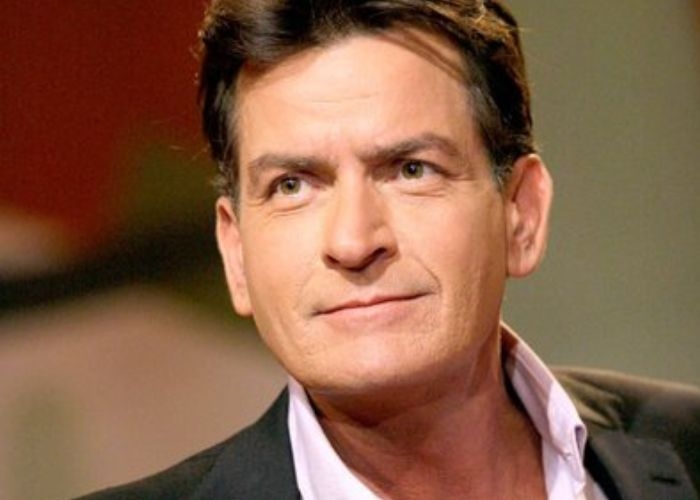 Bikin Geger! 6 Fakta Gelap Charlie Sheen yang Coba Disembunyikan Dokumenter Netflix, Nomor 4 Bikin Merinding!