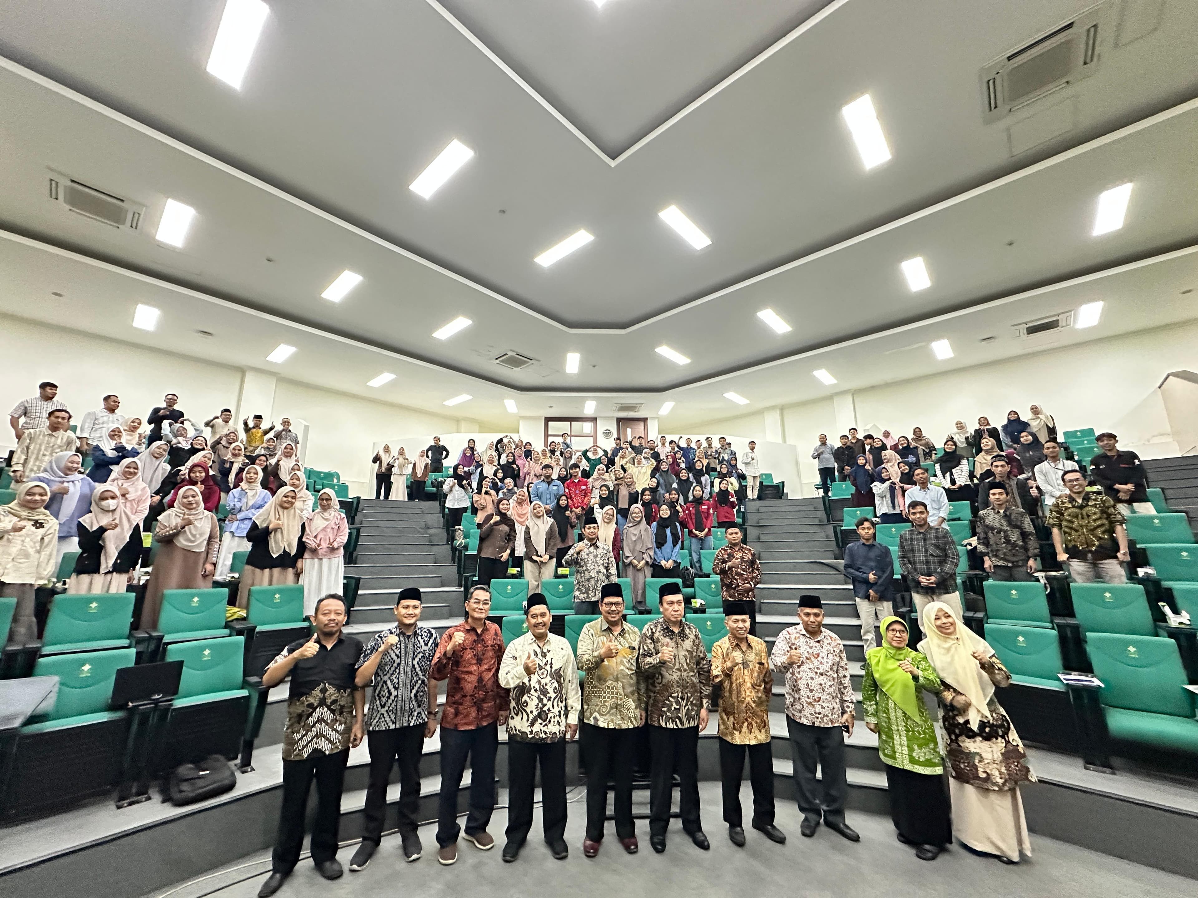 Diskusi Ilmiah Studi Filologi dalam Kajian Naskah-Naskah Walisongo