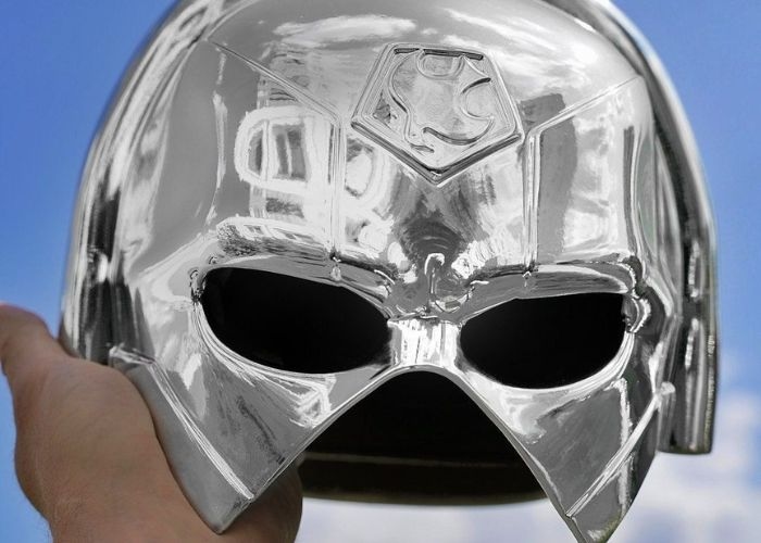 TERBONGKAR! Rahasia Gila di Balik Helm Toilet Seat Peacemaker: Punya Kekuatan Torpedo Manusia dan Vision Tembus Pandang?!