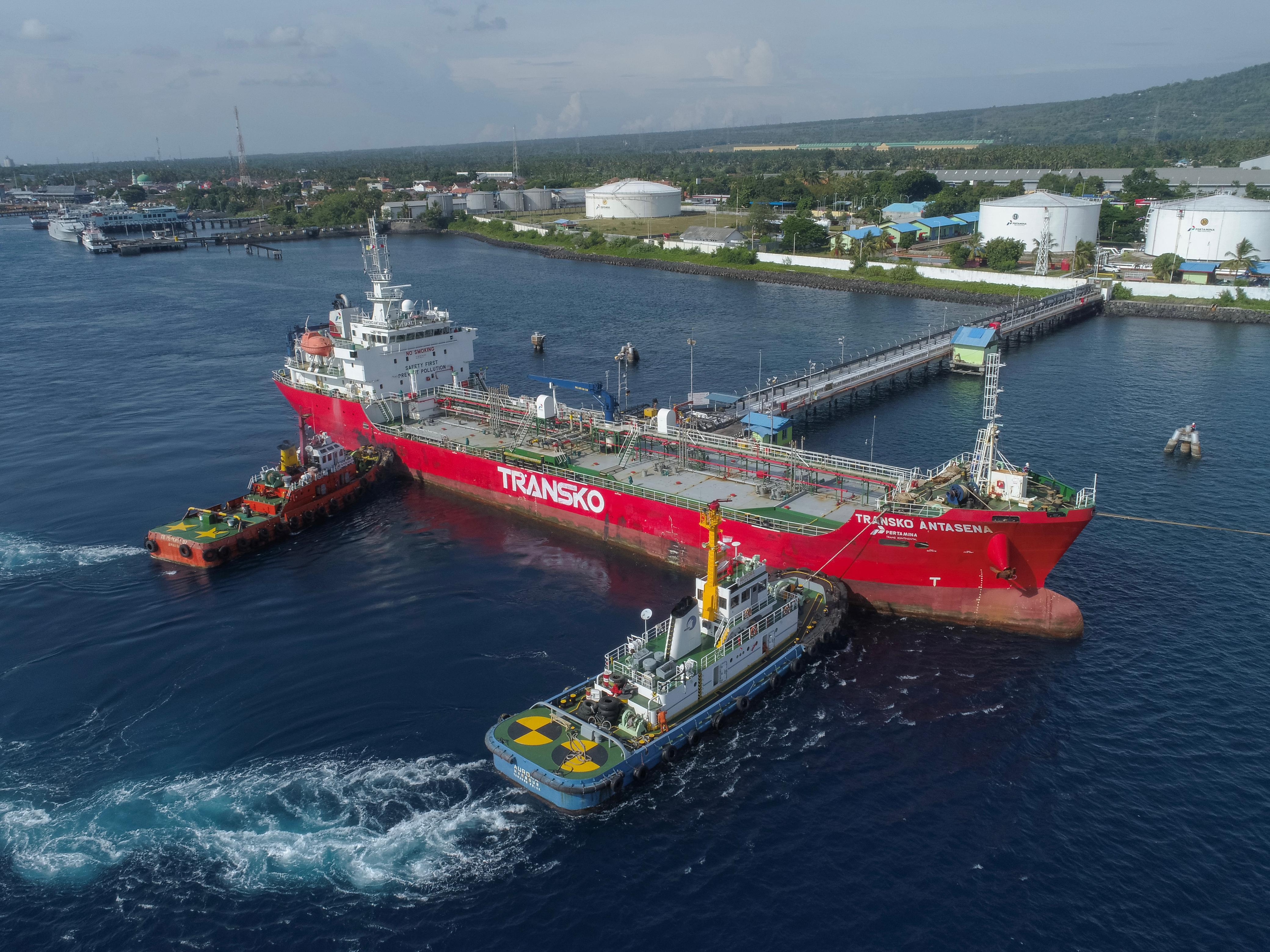 Menjaga Laut, Mengalirkan Energi: Kisah 56 Tahun PTK yang Tak Pernah Berhenti Melayani Negeri
