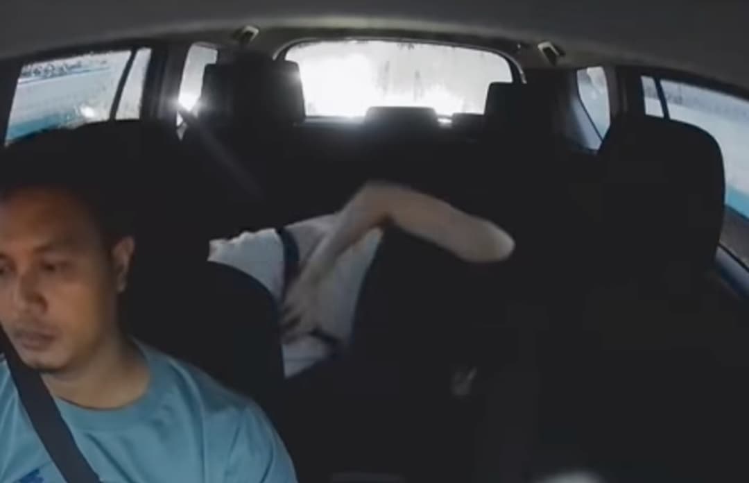 Viral, Oppa Korea Tantrum Kena Macet di Jakarta