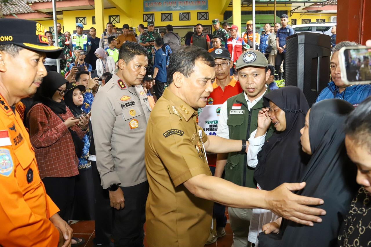 Kapolda Jateng Tinjau Lokasi Pengungsian Longsor Banjarnegara, Pastikan Kesiapan Anggota Tangani Bencana