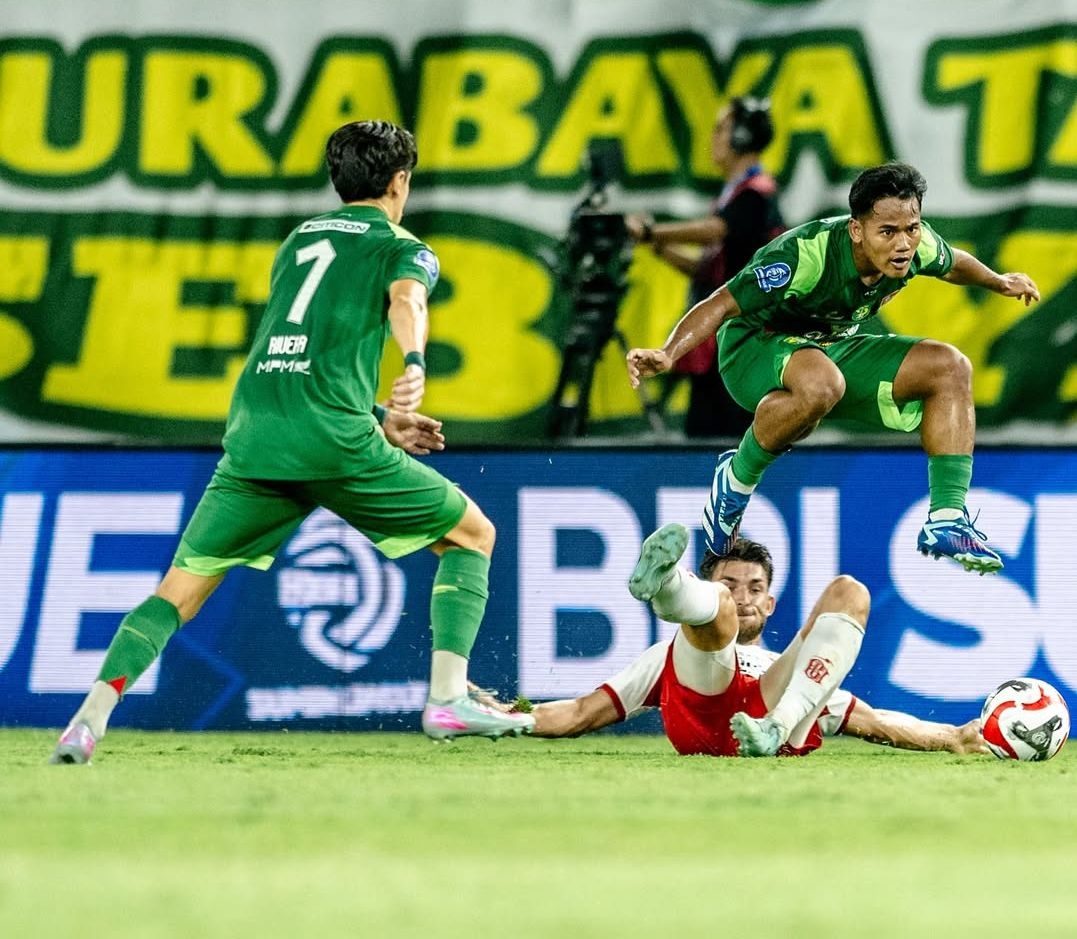 Misi Bangkit di GBT: Ladeni PSM, Persebaya Surabaya Siap Tebus Luka di Hadapan Bonek