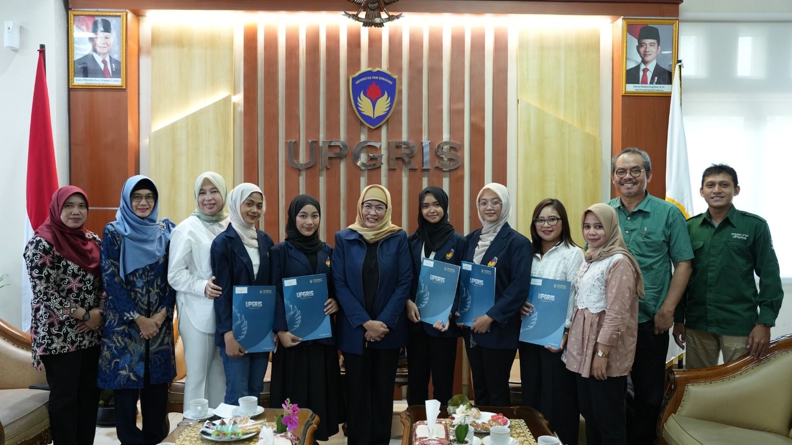 Empat Mahasiswi UPGRIS Ikuti Festival Budaya Internasional di India, Rektor Beri Dukungan Penuh